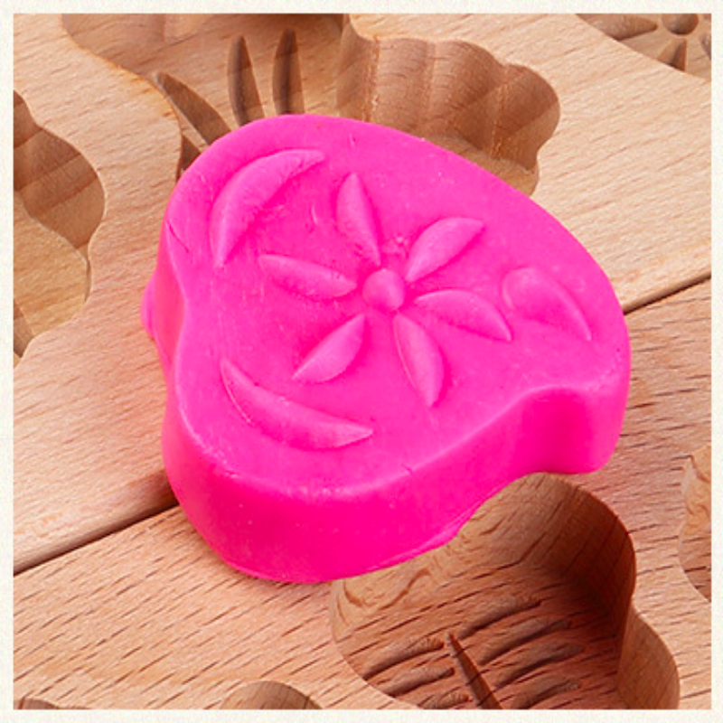 Wooden baking mold steamed buns mung bean cake noodle card Ziqi Qixi Qiaoguo one-piece delivery